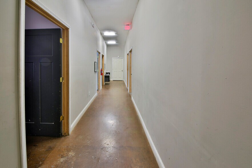 More Photos Of 413 Decatur St, Memphis Convenience Store For Sale