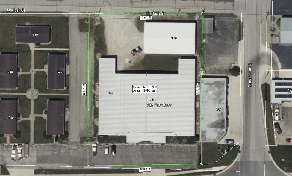 More Photos Of 904 W North St, Kendallville Storefront For Sale