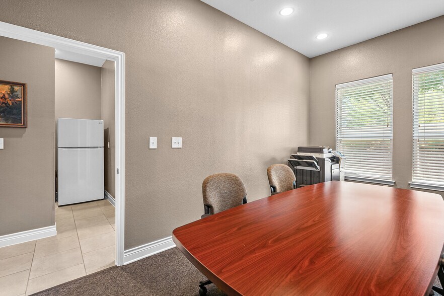 More Photos Of 1490 Rusk Rd, Round Rock Coworking Space