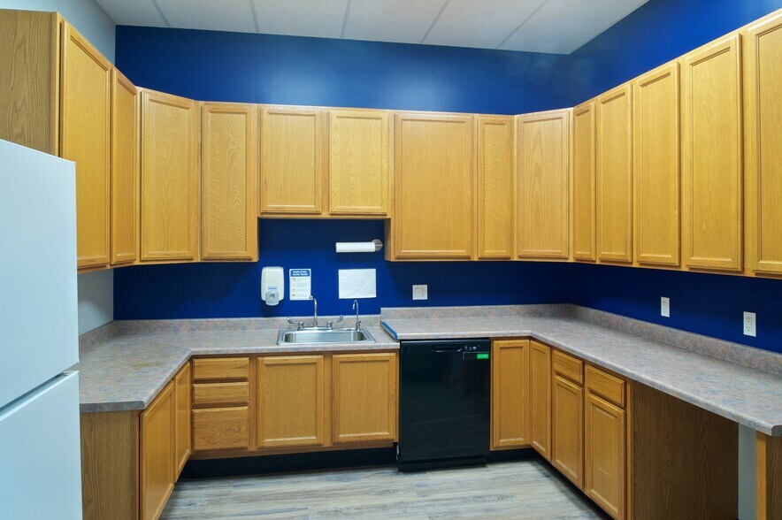 More Photos Of 10875 Dover St, Westminster Research And Development For Lease