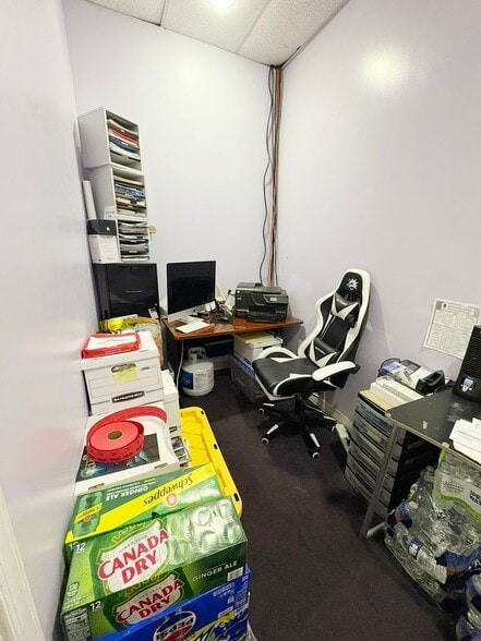 More Photos Of 97 Yost Pl, Capitol Heights Fast Food For Sale