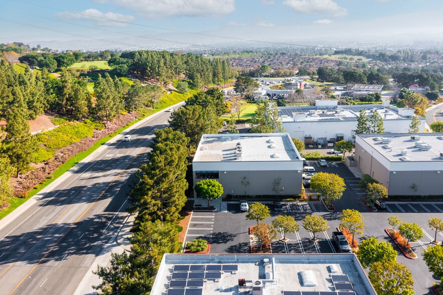 More Photos Of 23 Brookline, Aliso Viejo Warehouse For Sale