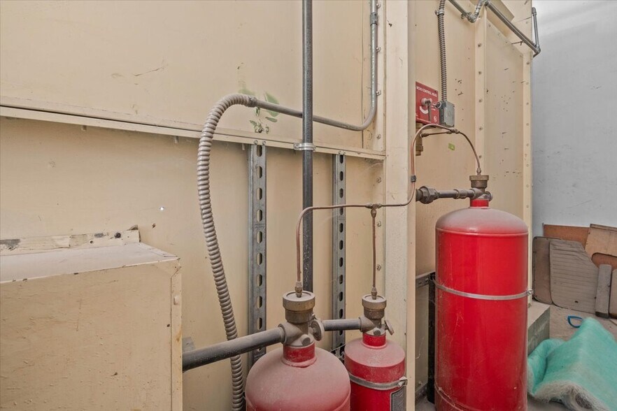 More Photos Of 13780 S Macksburg Rd, Molalla Service For Sale