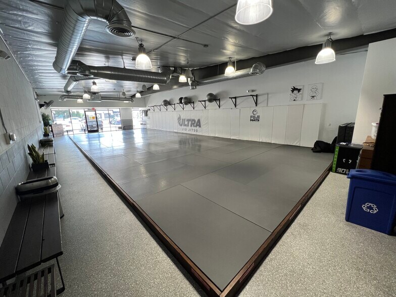 More Photos Of 26057-26069 Bouquet Canyon Rd, Valencia Storefront Retail Office For Lease