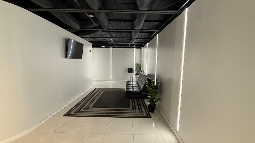 More Photos Of 5000 Silver Star Rd, Orlando Specialty For Sale