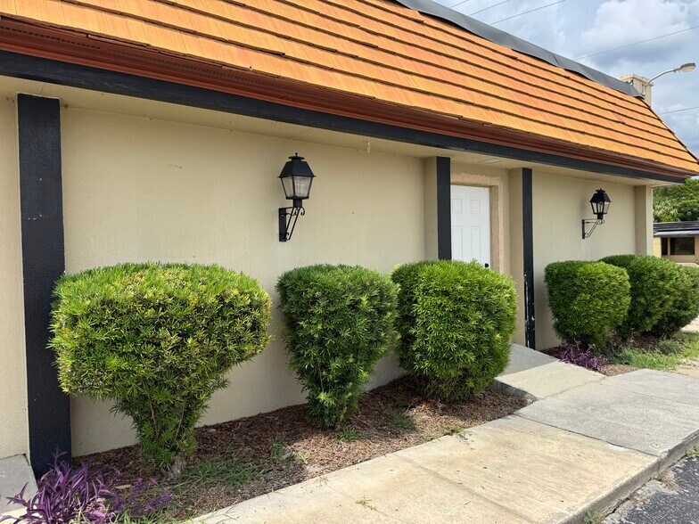 Primary Photo Of 5401 Alhambra Dr, Orlando Office For Lease