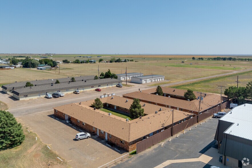 More Photos Of 1725 E 1st St, Dumas Multifamily For Sale