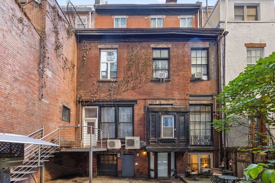 More Photos Of 7 W 16th St, New York Apartments For Sale