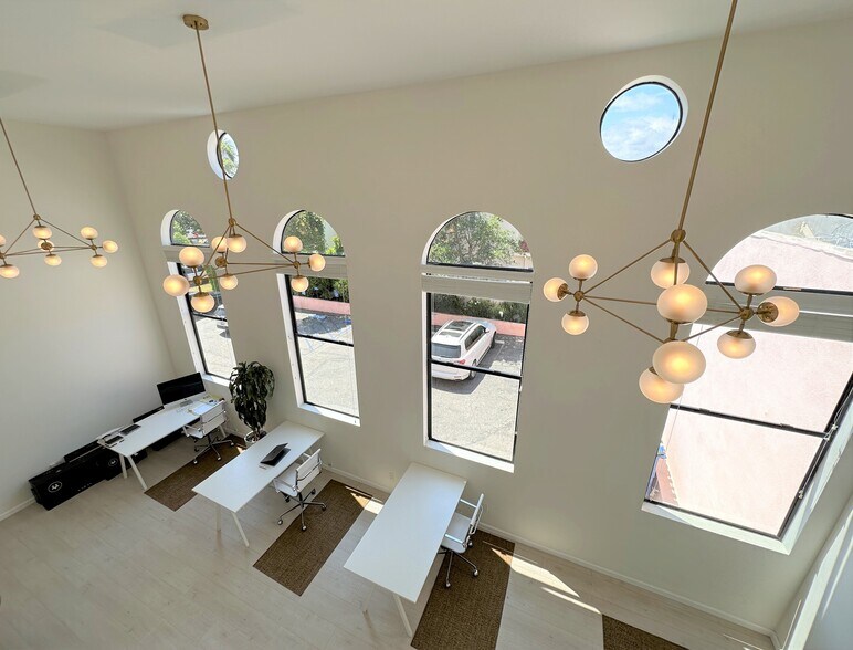 More Photos Of 1301-1309 Montana Ave, Santa Monica Storefront Retail Office For Lease