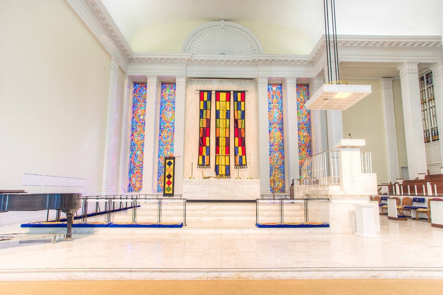More Photos Of 142 E Jackson St, Orlando Religious Facility For Sale
