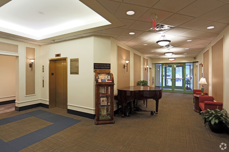 More Photos Of 595 E Lancaster Ave, Radnor Office For Lease