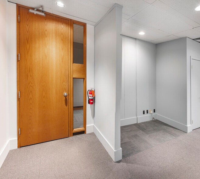 More Photos Of 602 12th Ave SW, Calgary Office For Sale