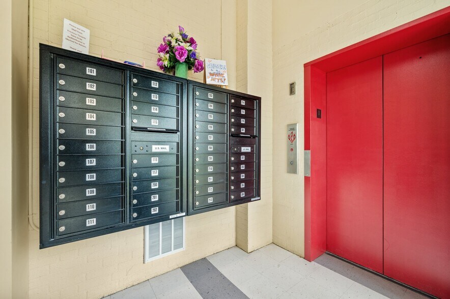 More Photos Of 200 Claremont Ave, Hampton Apartments For Sale