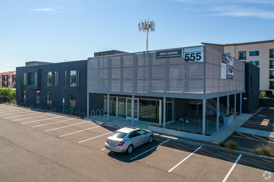 More Photos Of 555 W Turney Ave, Phoenix Coworking Space