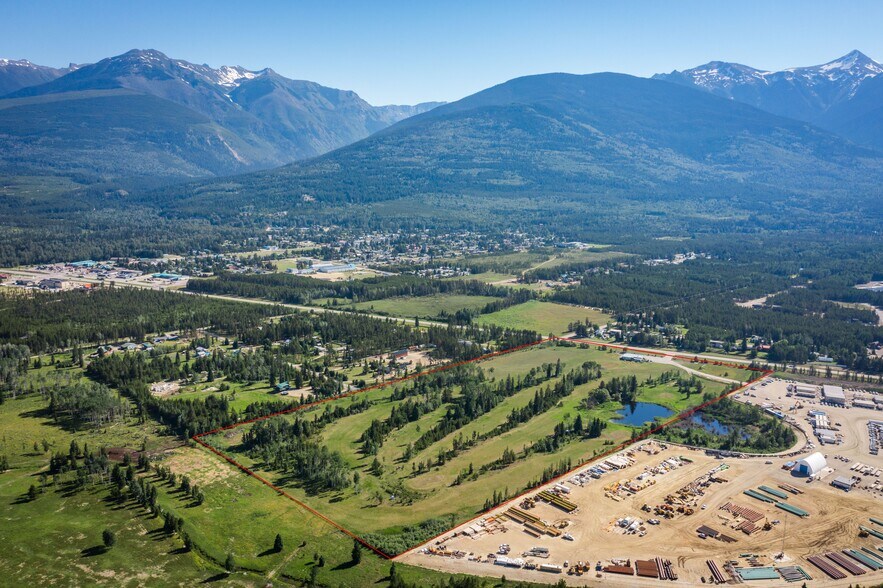 More Photos Of 1655 S Hwy 5, Valemount Land For Sale