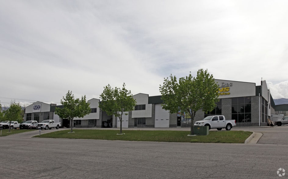 More Photos Of 2590-2600 Industrial Dr, Ogden Warehouse For Lease