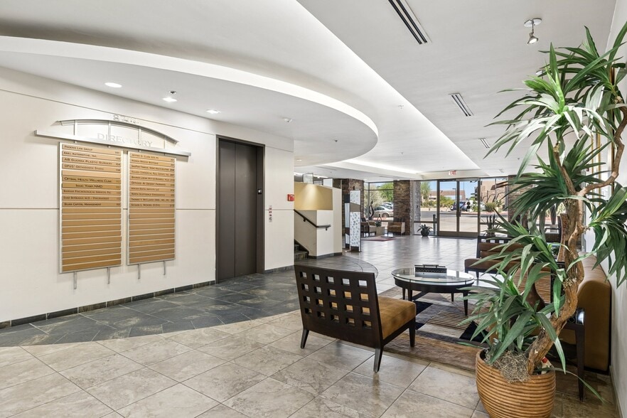 More Photos Of 8765 E Bell Rd, Scottsdale Loft Creative Space For Sale