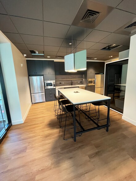 More Photos Of 314 Magnolia Ave, Fairhope Coworking Space