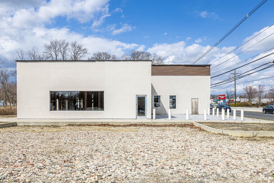 More Photos Of 252 State Route 35 S, Eatontown Freestanding For Sale