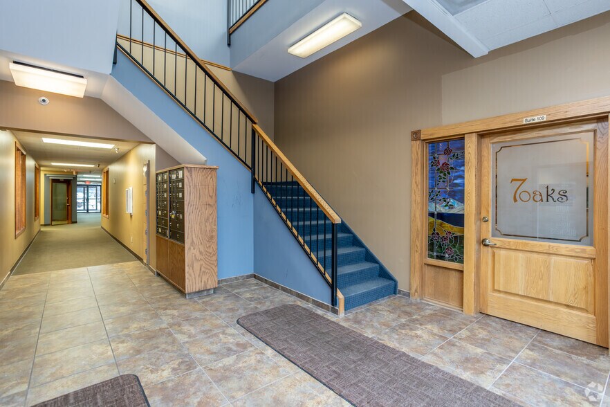 More Photos Of 13304 W Center Rd, Omaha Office For Lease