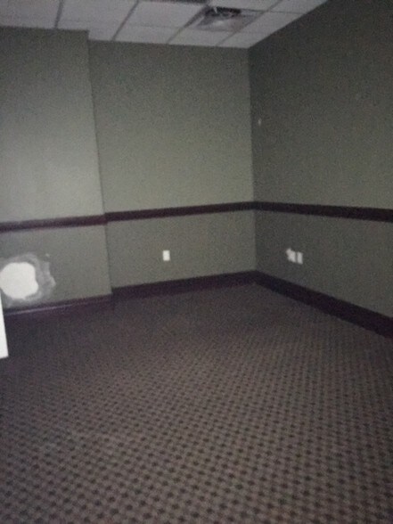 More Photos Of 1307 Green Forest Ct, Winter Garden Warehouse For Lease