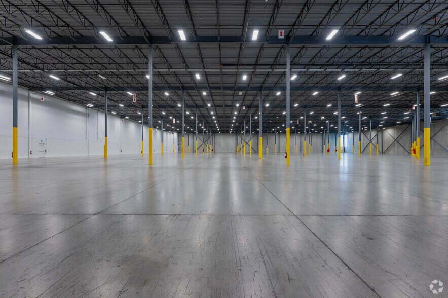 More Photos Of 8350 Lawson Rd, Milton Warehouse For Lease