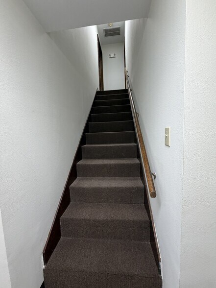 More Photos Of 1206 JW DavisSuites Ave, Hammond Office For Sale