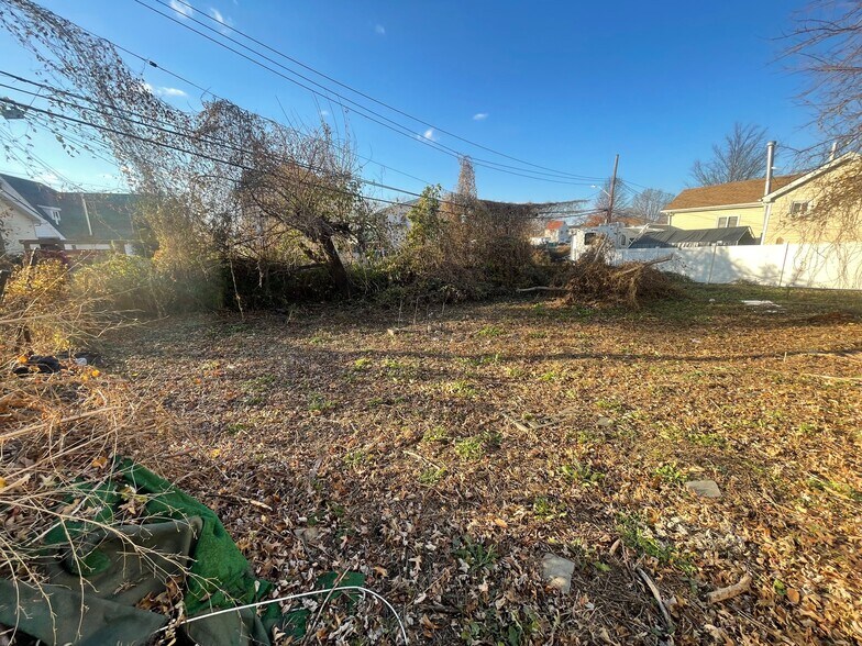 More Photos Of 1025 Harding Park, Bronx Land For Sale