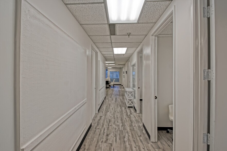 More Photos Of 18377 Beach Blvd, Huntington Beach Medical For Lease