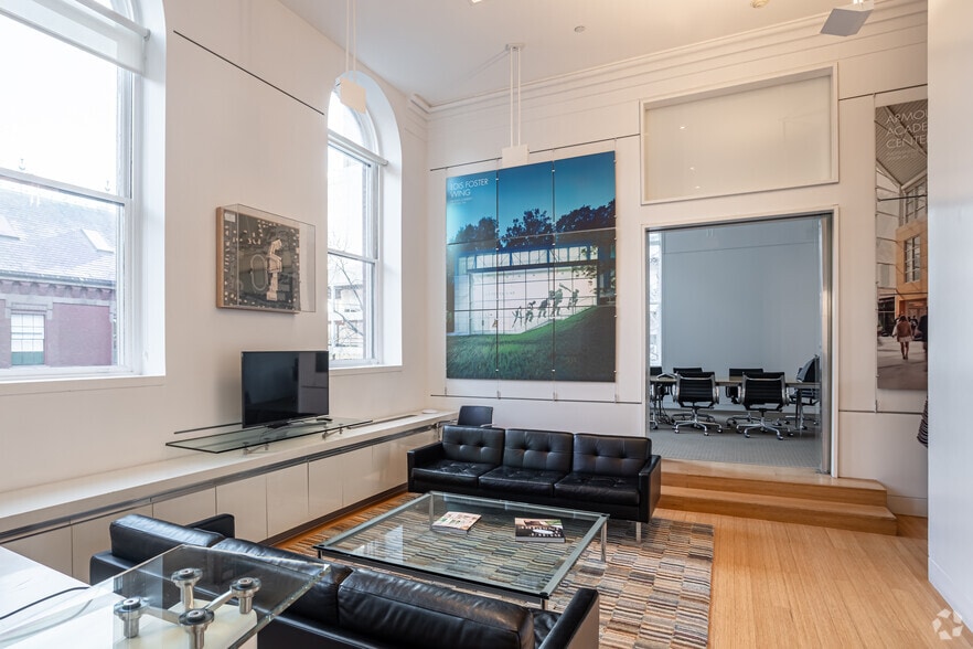 More Photos Of 47 Thorndike St, Cambridge Office For Lease