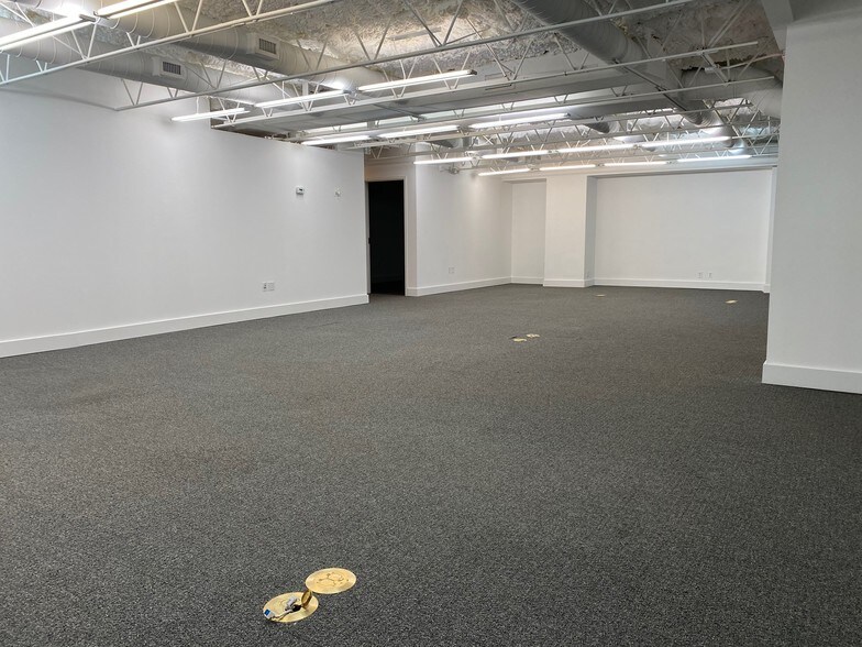 More Photos Of 4565 Ponce de Leon Blvd, Coral Gables Office For Lease