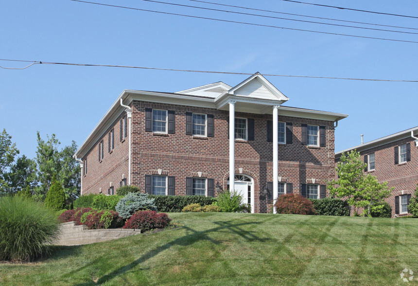 Primary Photo Of 4365 Harrison Ave, Cincinnati Office For Lease