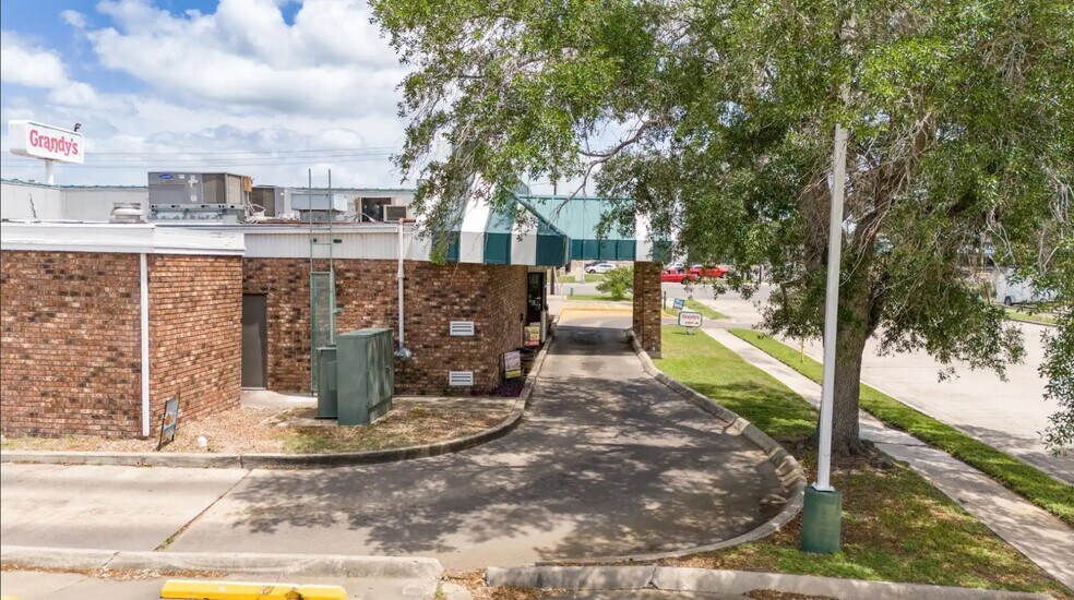 More Photos Of 4201 N Navarro St, Victoria Fast Food For Sale