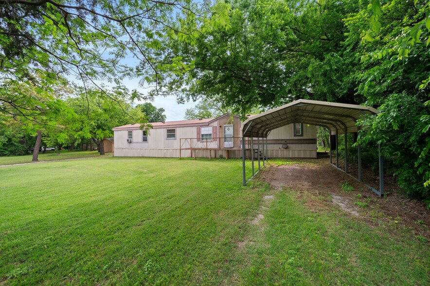 More Photos Of 7 Hills Rd, Newark Warehouse For Sale