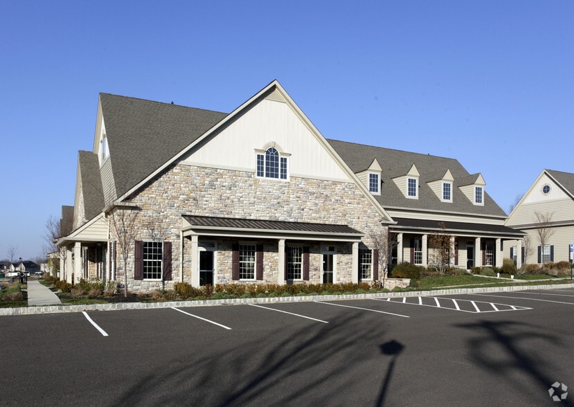 More Photos Of 2325 Heritage Center Dr, Furlong Unknown For Lease