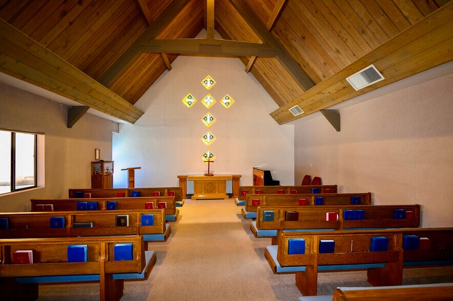 More Photos Of 455 Church Way, El Cajon Religious Facility For Lease