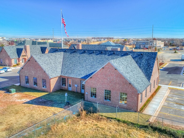 More Photos Of 2240 NW 36th Ave, Norman Medical For Sale