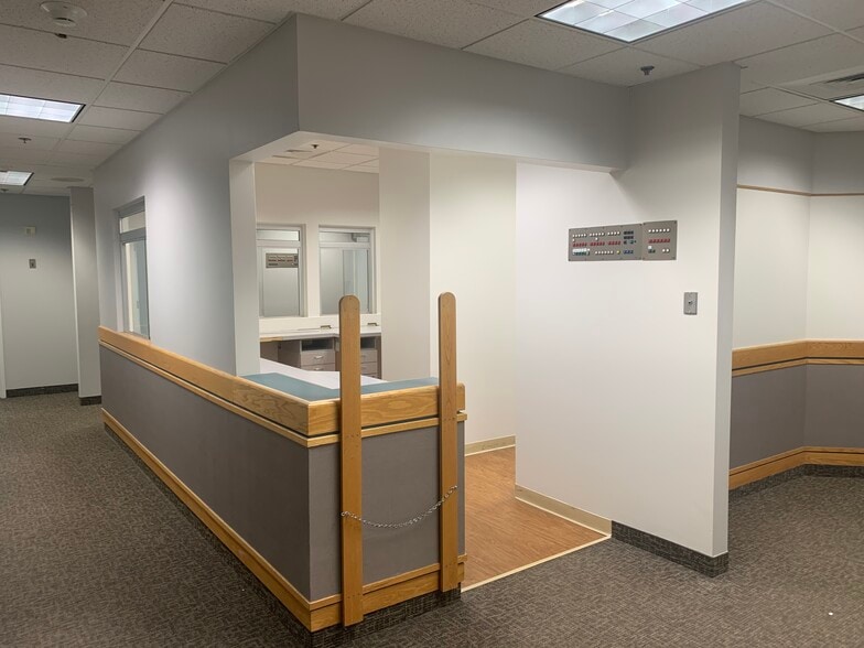 More Photos Of 407 Main St, Spencer Medical For Sale