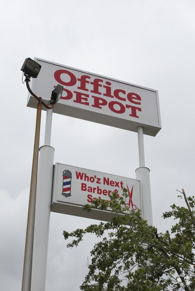 More Photos Of 8653 Baymeadows Rd, Jacksonville Freestanding For Sale