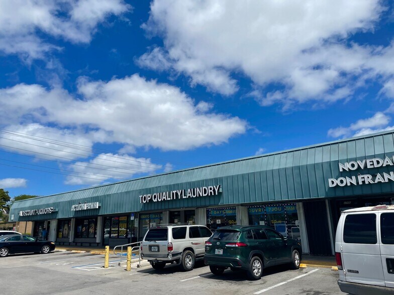 More Photos Of 3720-3774 N Andrews Ave, Oakland Park Unknown For Lease