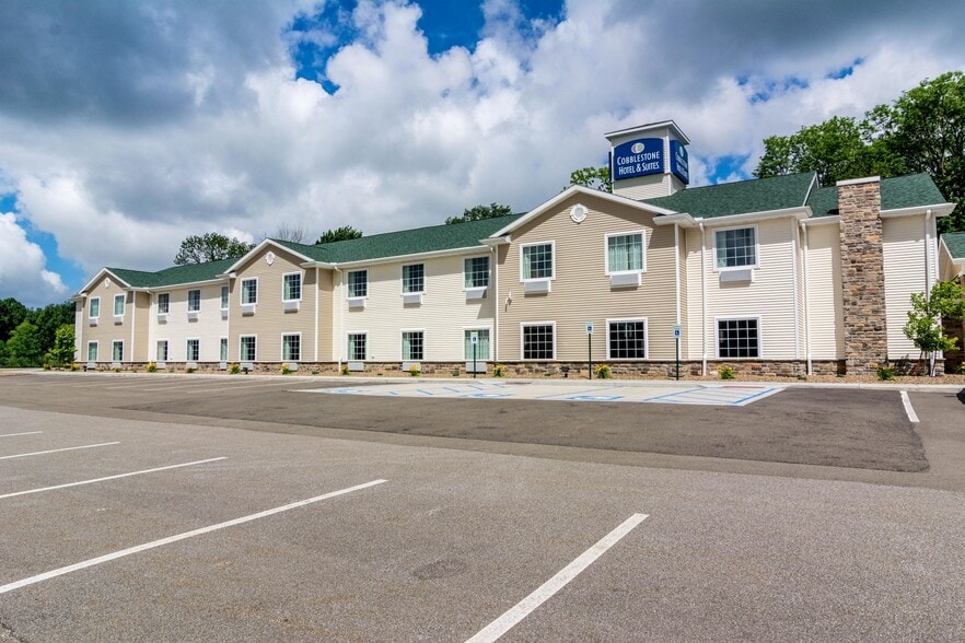 More Photos Of 4995 Station Rd, Erie Hotel For Sale