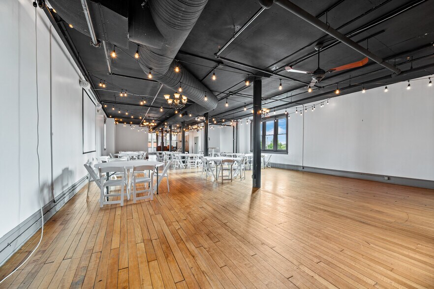 More Photos Of 144 W Liberty St, Wooster Office For Sale