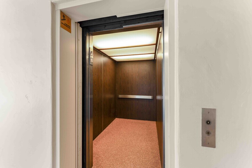 More Photos Of 504 W Pueblo St, Santa Barbara Medical For Sale