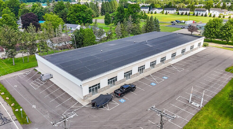 More Photos Of 3505 West Rd, Cortland Freestanding For Lease