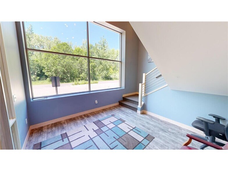 More Photos Of 768 N Creek Dr, Willmar Flex For Sale