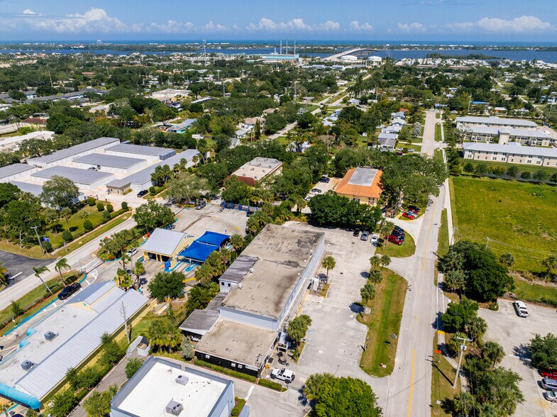 More Photos Of 760-790 15th Pl, Vero Beach Light Manufacturing For Sale
