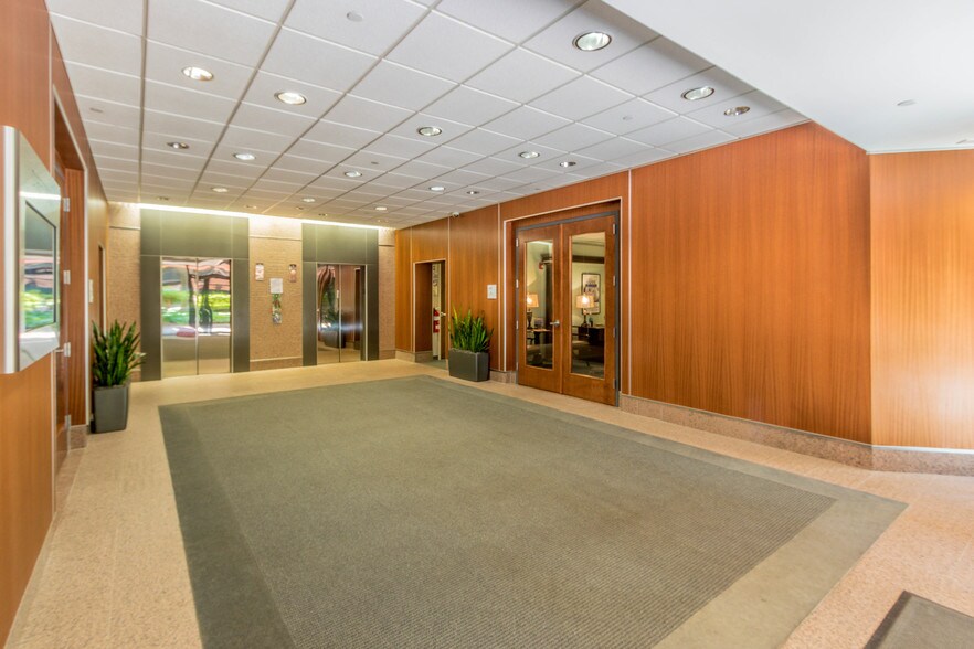 More Photos Of 1080 Holcomb Bridge Rd, Roswell Unknown For Lease