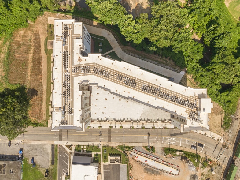 More Photos Of 1184 Hank Aaron Dr SE, Atlanta Apartments For Lease