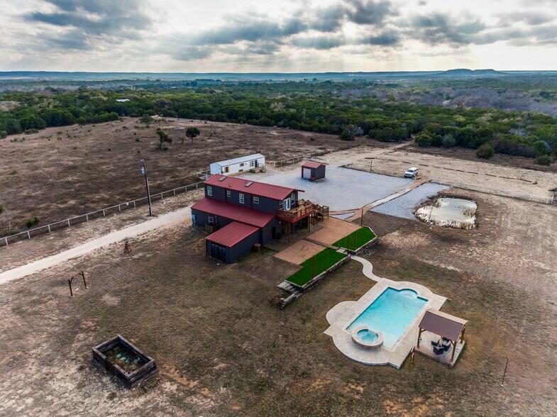 More Photos Of 3199 County 2730 Rd, Glen Rose Lodge Meeting Hall For Sale