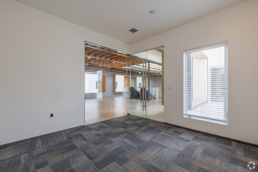 More Photos Of 3760 Motor Ave, Los Angeles Loft Creative Space For Lease